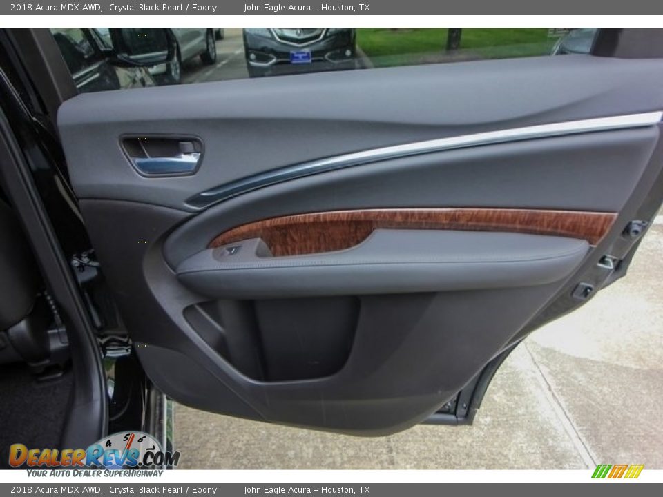Door Panel of 2018 Acura MDX AWD Photo #20
