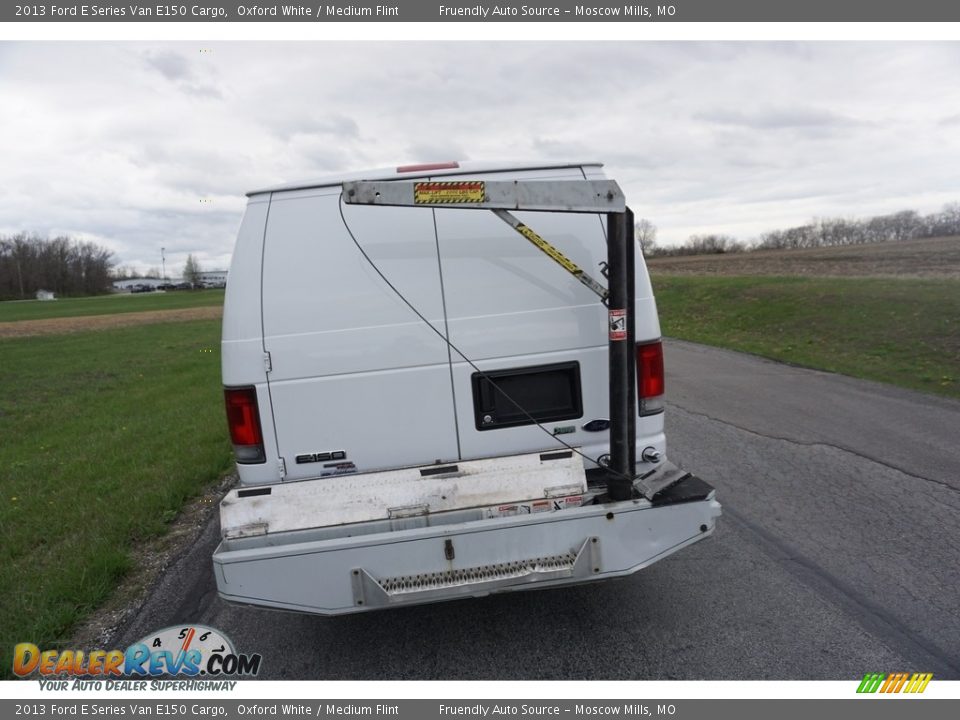 2013 Ford E Series Van E150 Cargo Oxford White / Medium Flint Photo #6
