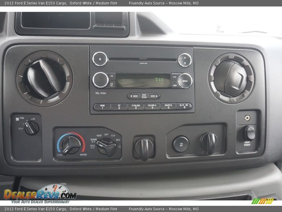2013 Ford E Series Van E150 Cargo Oxford White / Medium Flint Photo #14