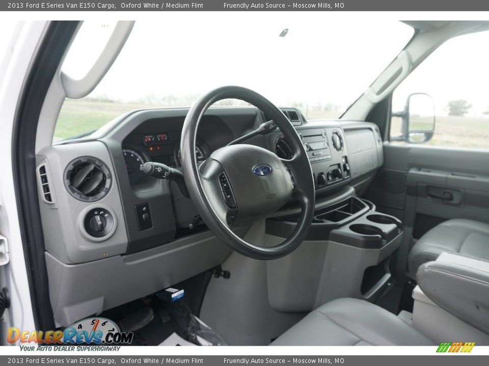2013 Ford E Series Van E150 Cargo Oxford White / Medium Flint Photo #22