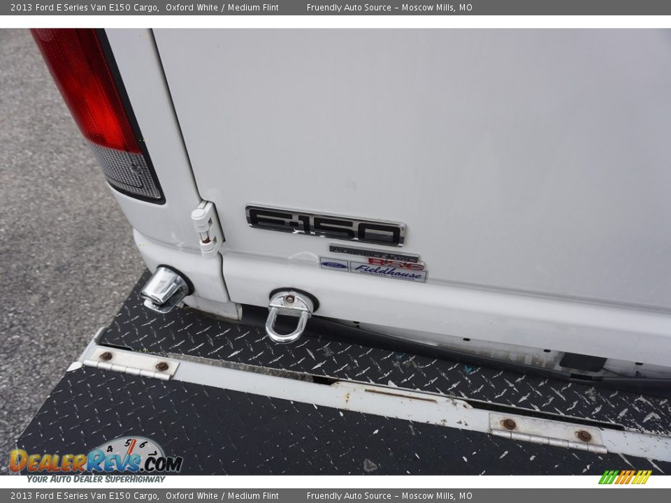 2013 Ford E Series Van E150 Cargo Oxford White / Medium Flint Photo #23