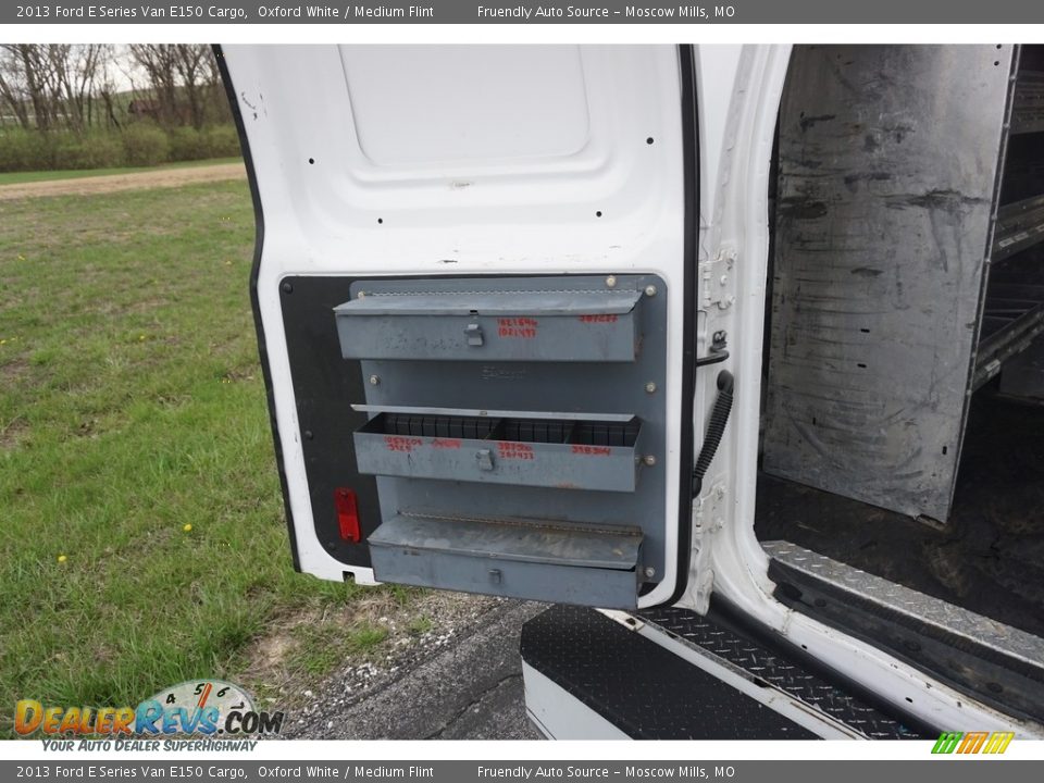 2013 Ford E Series Van E150 Cargo Oxford White / Medium Flint Photo #29