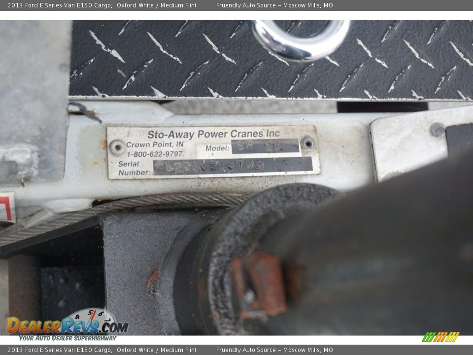 2013 Ford E Series Van E150 Cargo Oxford White / Medium Flint Photo #33