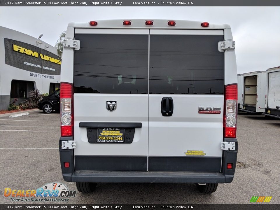 2017 Ram ProMaster 1500 Low Roof Cargo Van Bright White / Gray Photo #5