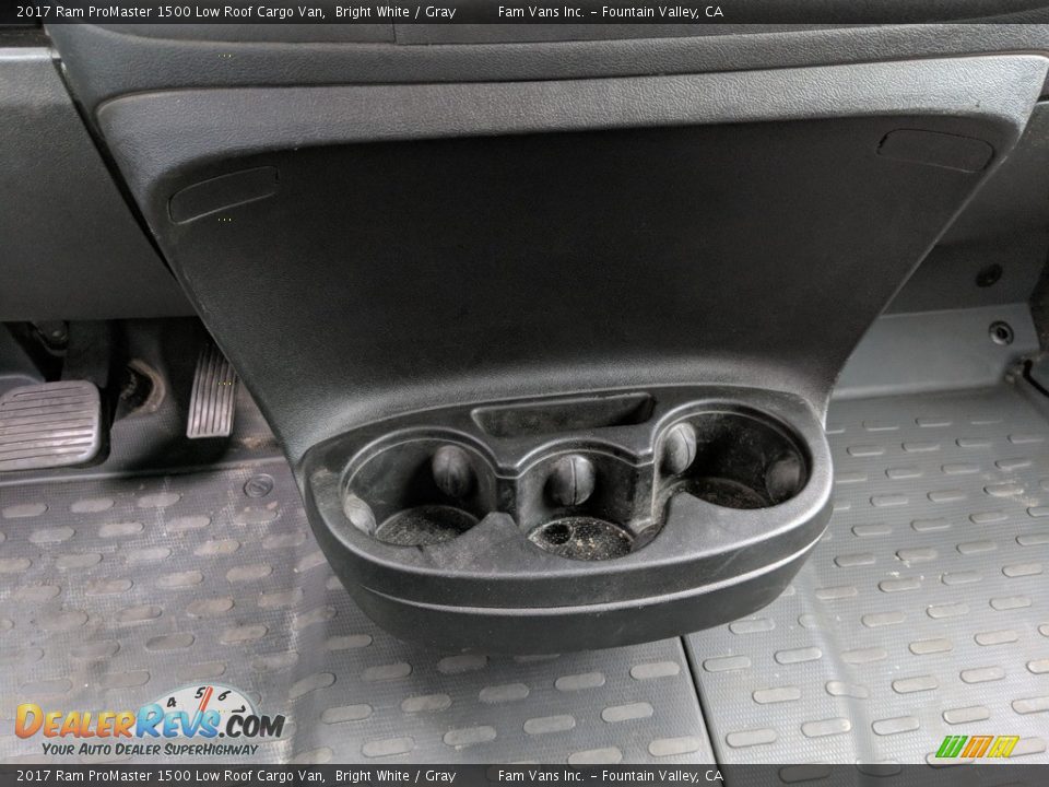 2017 Ram ProMaster 1500 Low Roof Cargo Van Bright White / Gray Photo #11