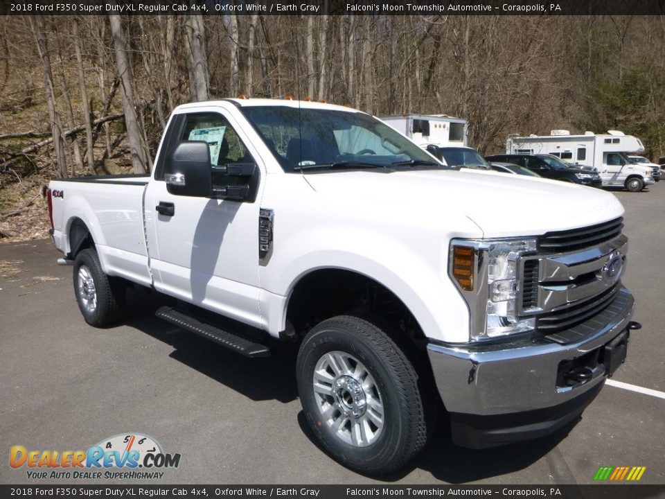 Front 3/4 View of 2018 Ford F350 Super Duty XL Regular Cab 4x4 Photo #3