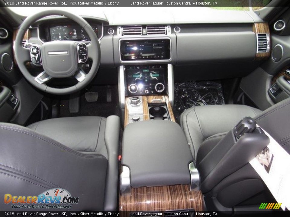 Dashboard of 2018 Land Rover Range Rover HSE Photo #4