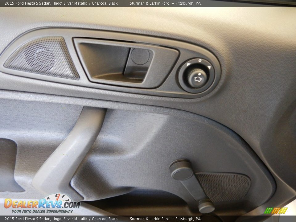 2015 Ford Fiesta S Sedan Ingot Silver Metallic / Charcoal Black Photo #11