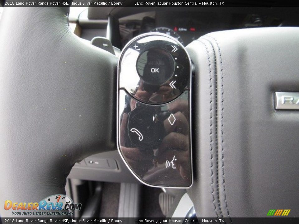 Controls of 2018 Land Rover Range Rover HSE Photo #30