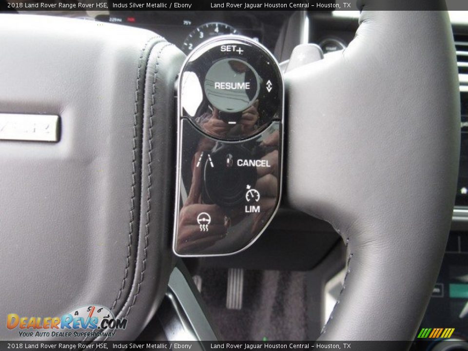 Controls of 2018 Land Rover Range Rover HSE Photo #31