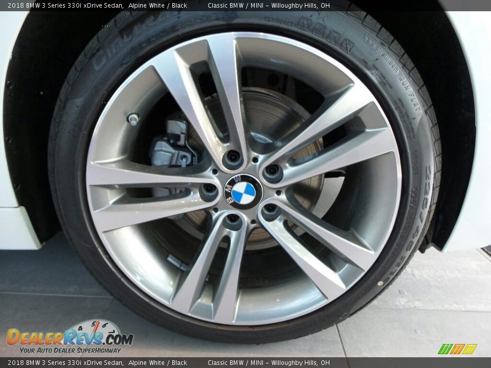 2018 BMW 3 Series 330i xDrive Sedan Alpine White / Black Photo #5