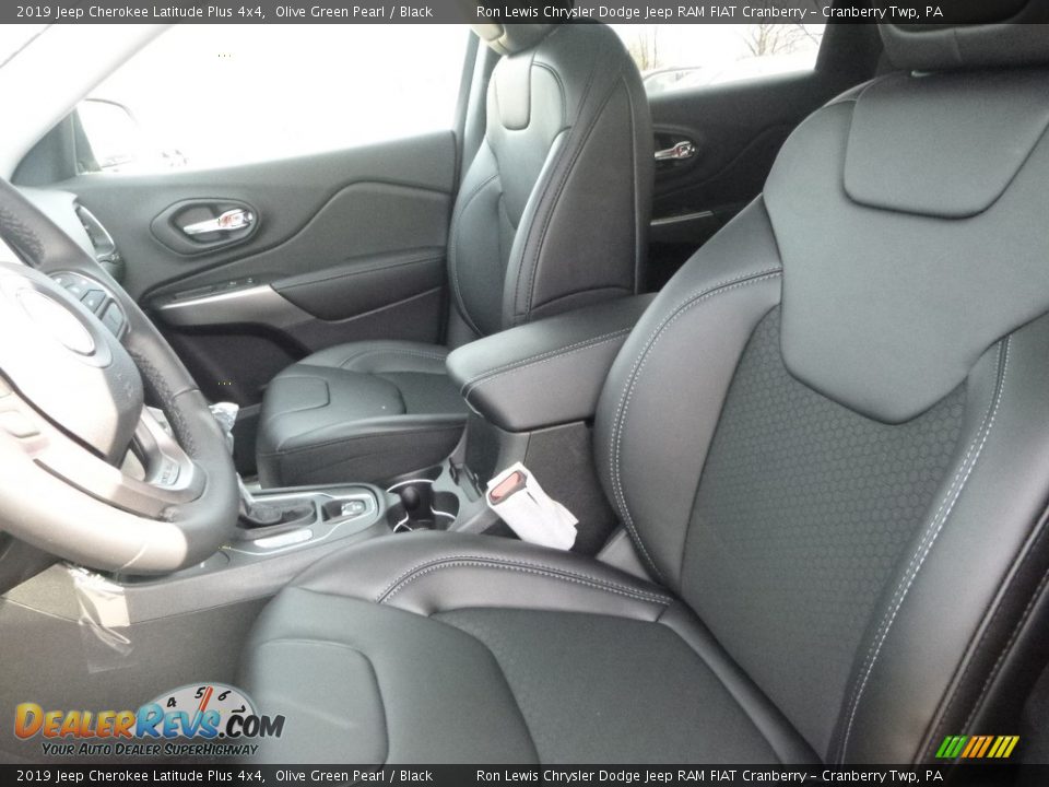2019 Jeep Cherokee Latitude Plus 4x4 Olive Green Pearl / Black Photo #13