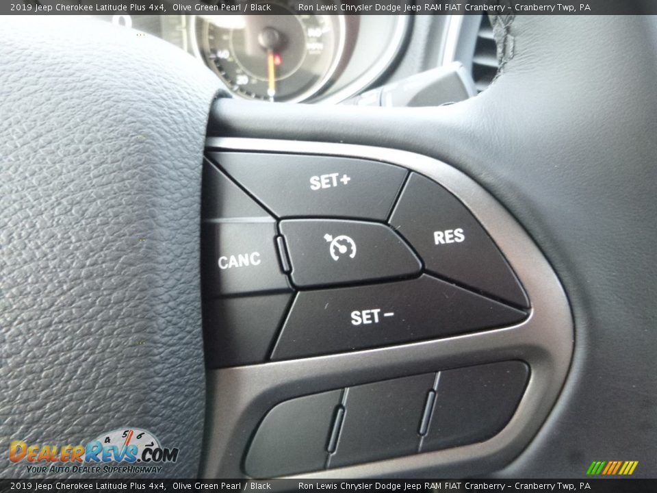 2019 Jeep Cherokee Latitude Plus 4x4 Olive Green Pearl / Black Photo #16