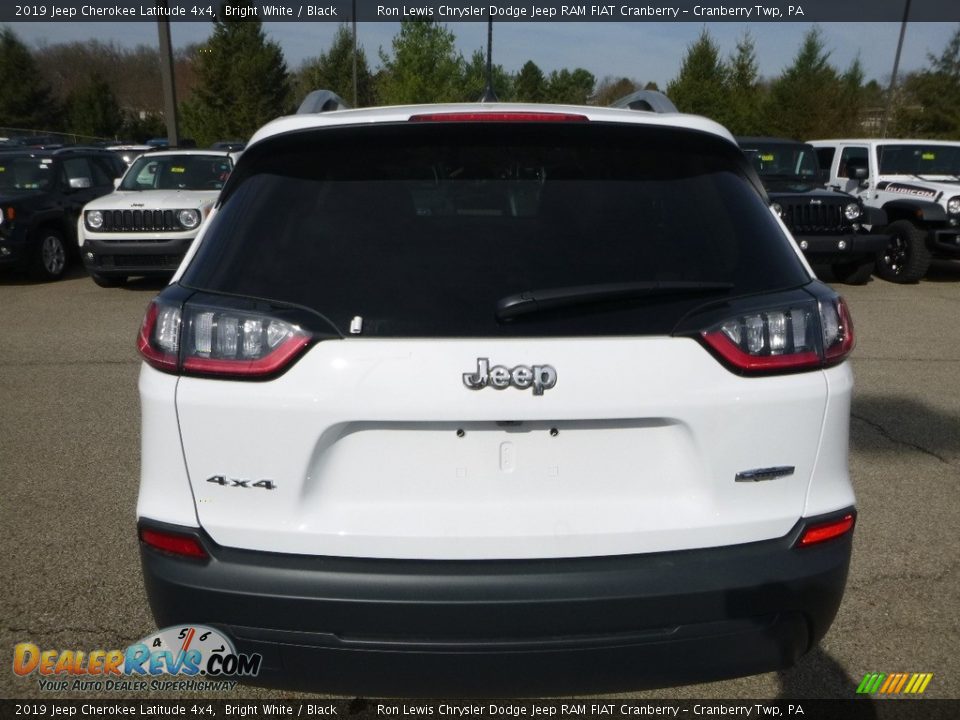 2019 Jeep Cherokee Latitude 4x4 Bright White / Black Photo #4