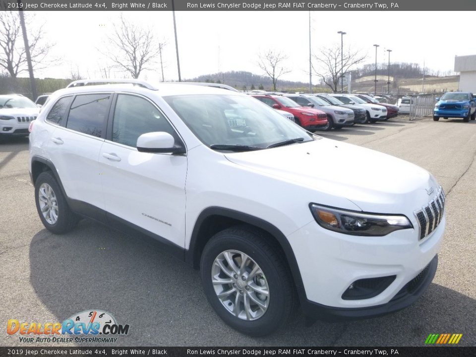 2019 Jeep Cherokee Latitude 4x4 Bright White / Black Photo #7