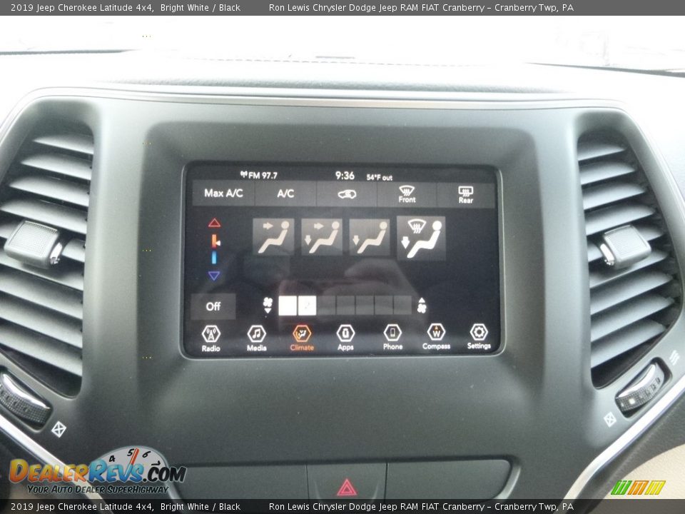 2019 Jeep Cherokee Latitude 4x4 Bright White / Black Photo #17