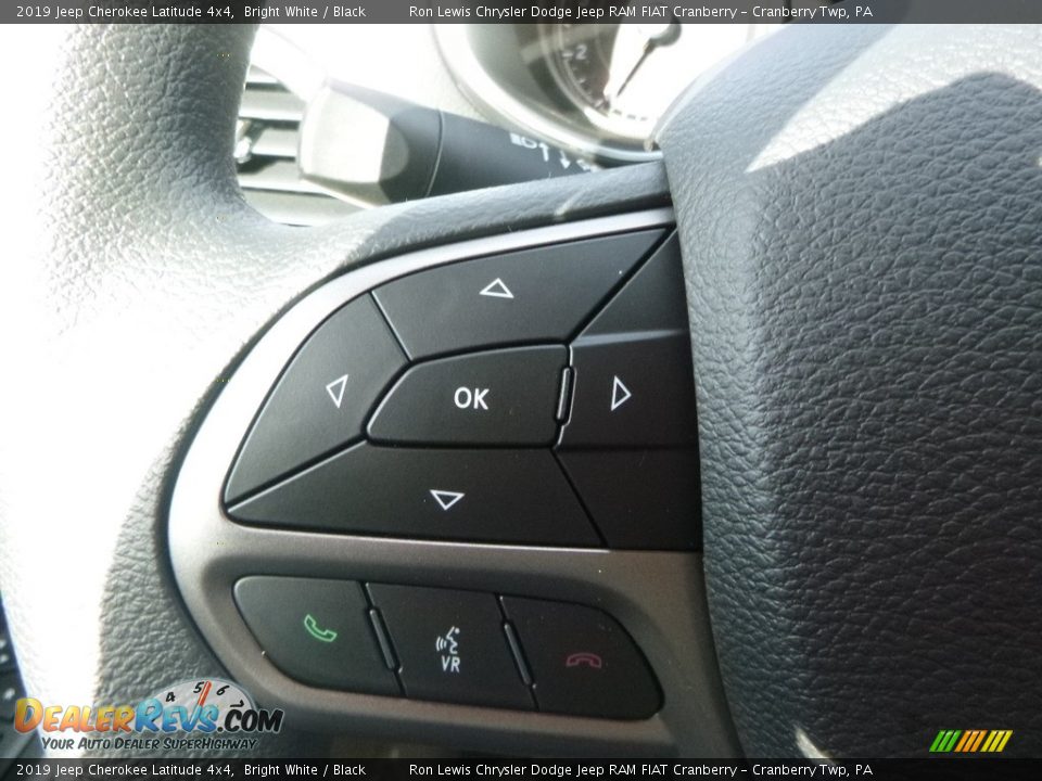 2019 Jeep Cherokee Latitude 4x4 Bright White / Black Photo #20