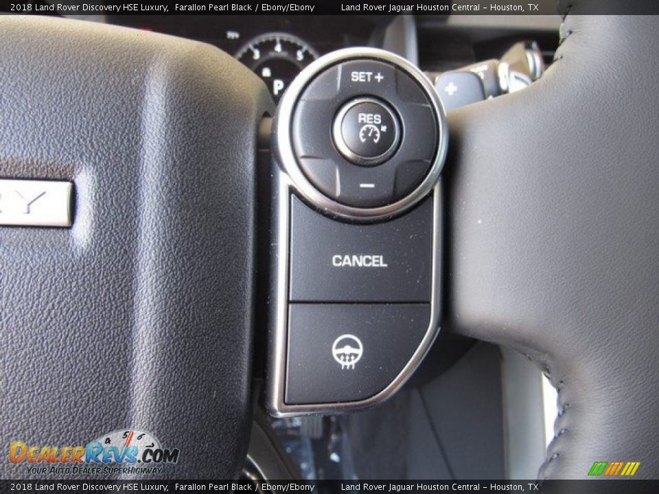 Controls of 2018 Land Rover Discovery HSE Luxury Photo #29