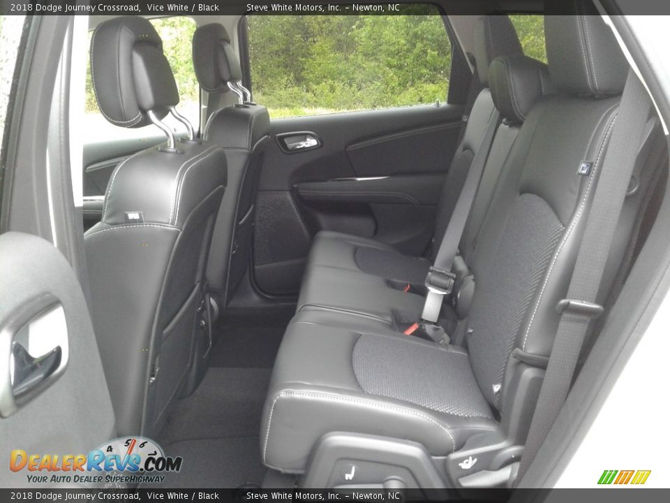 2018 Dodge Journey Crossroad Vice White / Black Photo #11