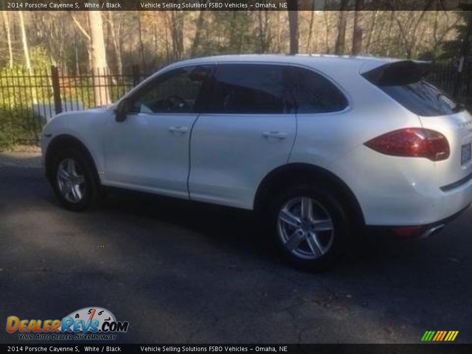 2014 Porsche Cayenne S White / Black Photo #4