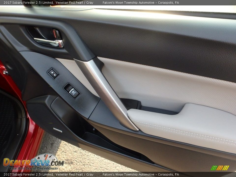2017 Subaru Forester 2.5i Limited Venetian Red Pearl / Gray Photo #12