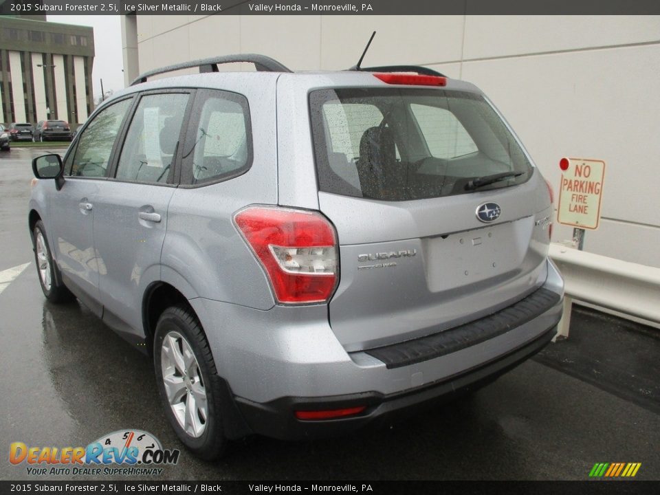 2015 Subaru Forester 2.5i Ice Silver Metallic / Black Photo #3