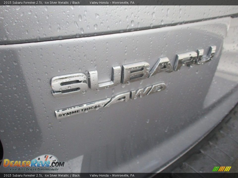 2015 Subaru Forester 2.5i Ice Silver Metallic / Black Photo #4