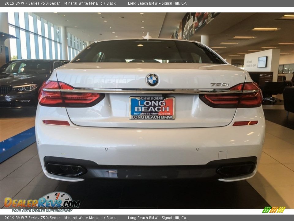 2019 BMW 7 Series 750i Sedan Mineral White Metallic / Black Photo #4