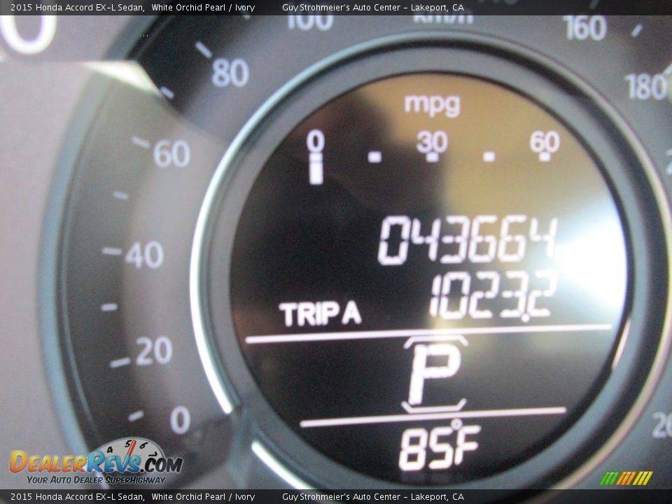 2015 Honda Accord EX-L Sedan White Orchid Pearl / Ivory Photo #11