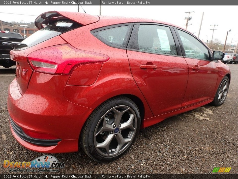 2018 Ford Focus ST Hatch Hot Pepper Red / Charcoal Black Photo #2