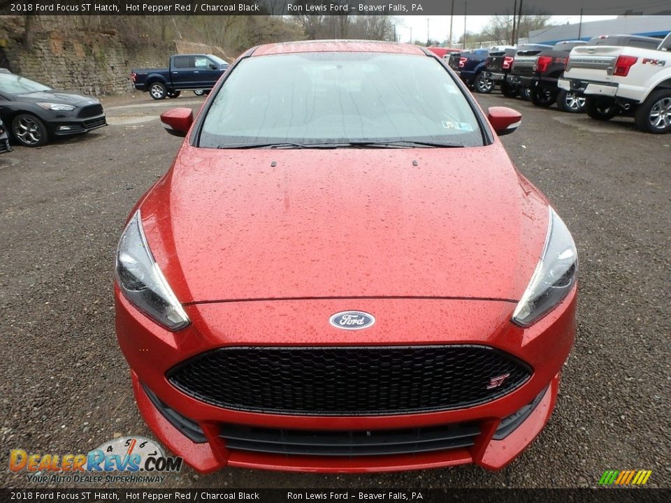 2018 Ford Focus ST Hatch Hot Pepper Red / Charcoal Black Photo #8