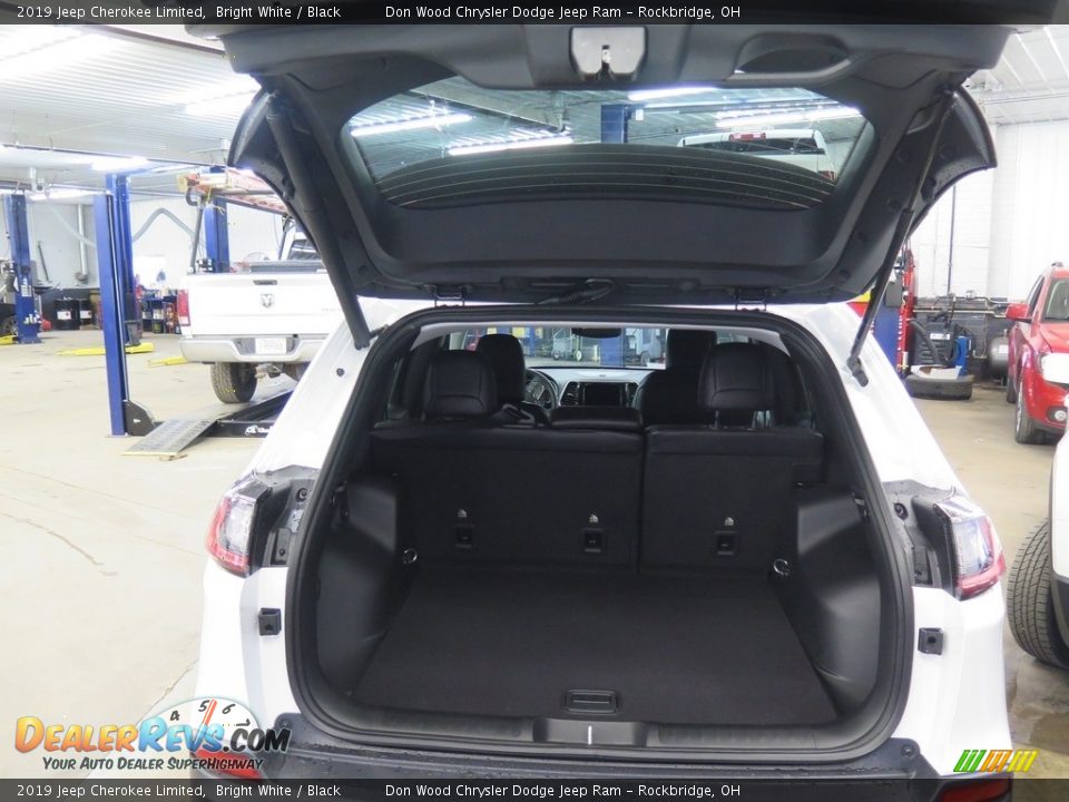 2019 Jeep Cherokee Limited Trunk Photo #24