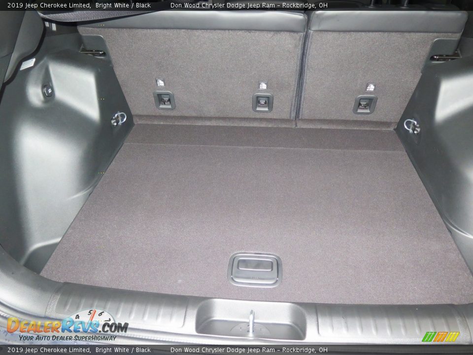 2019 Jeep Cherokee Limited Trunk Photo #25
