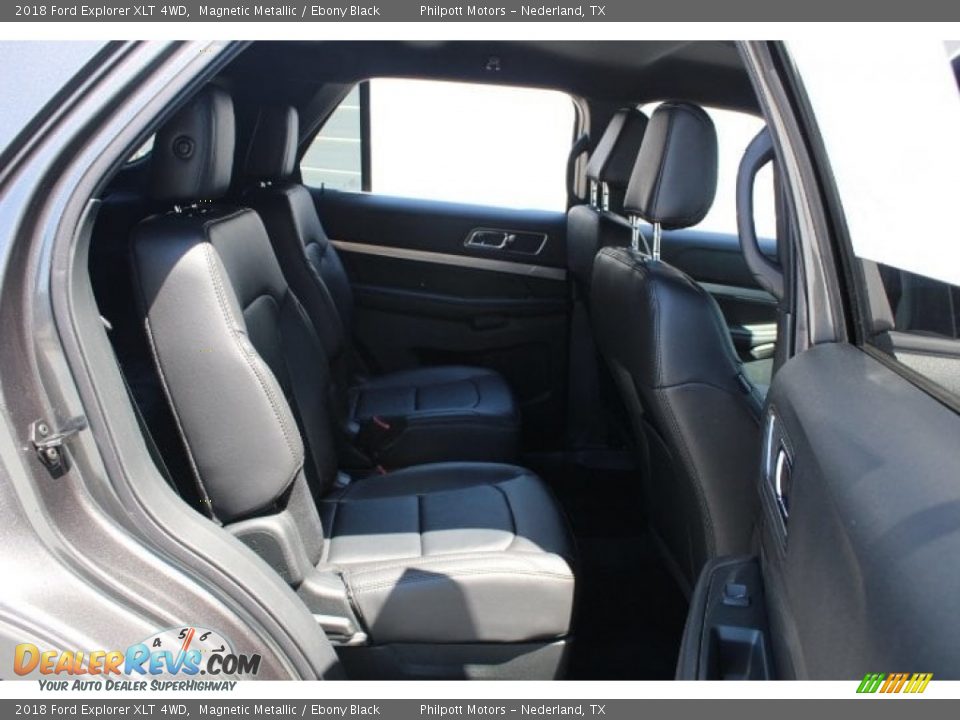 2018 Ford Explorer XLT 4WD Magnetic Metallic / Ebony Black Photo #30