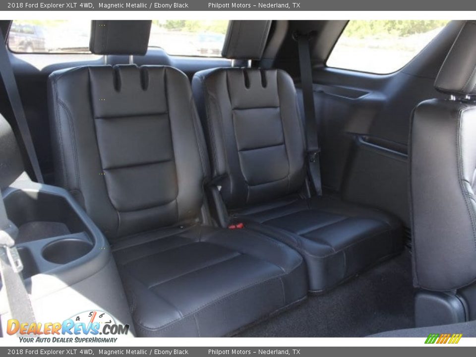 2018 Ford Explorer XLT 4WD Magnetic Metallic / Ebony Black Photo #31