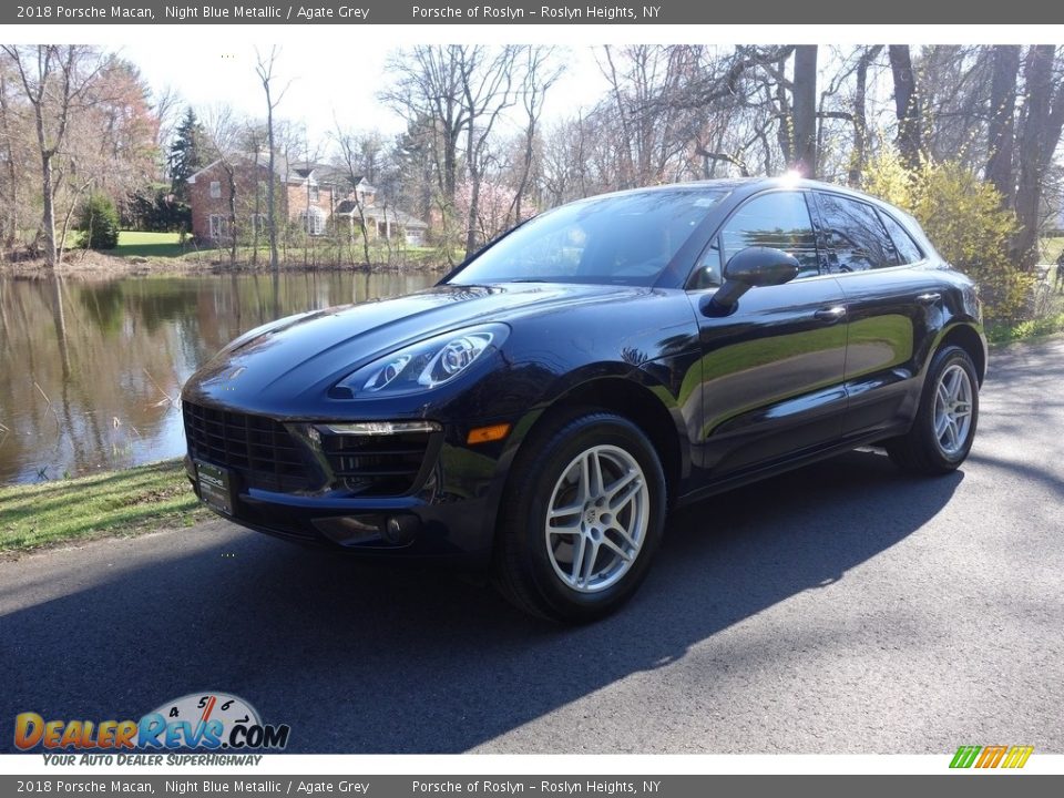 2018 Porsche Macan Night Blue Metallic / Agate Grey Photo #1