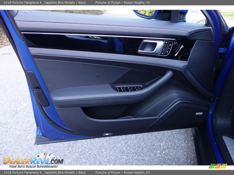 Door Panel of 2018 Porsche Panamera 4 Photo #11