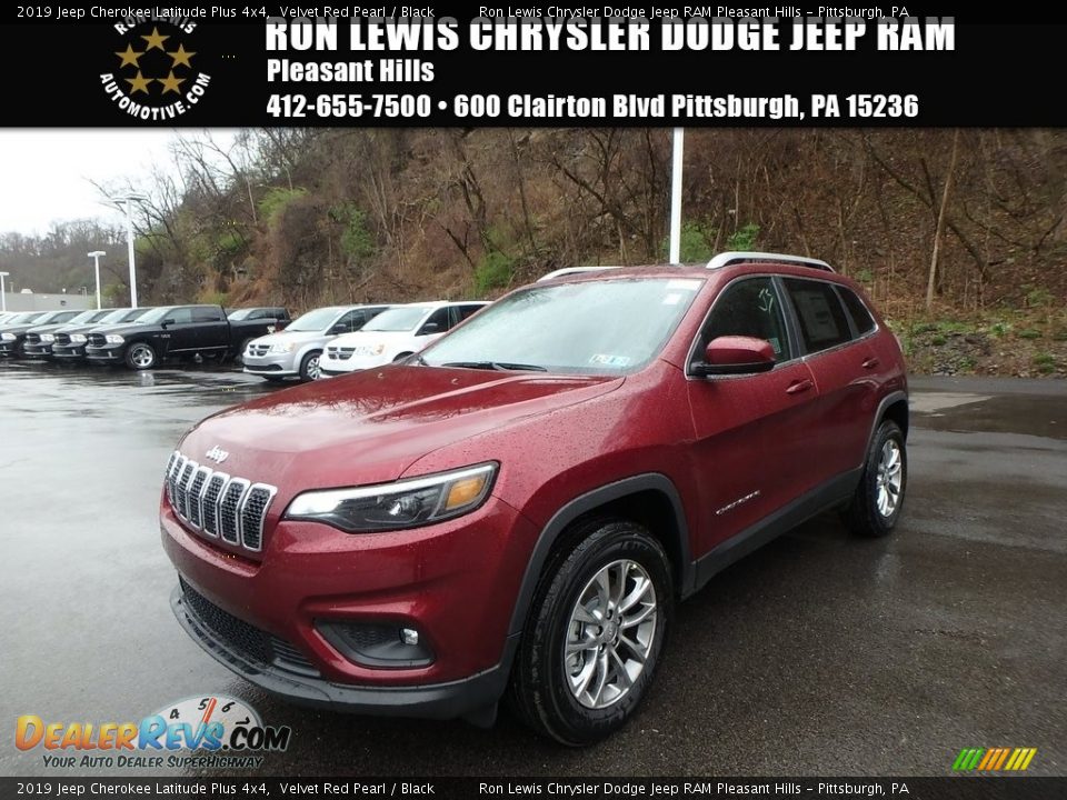 2019 Jeep Cherokee Latitude Plus 4x4 Velvet Red Pearl / Black Photo #1