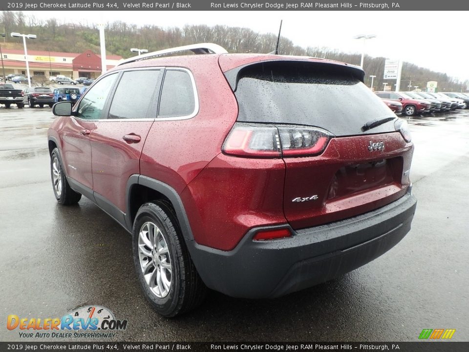 2019 Jeep Cherokee Latitude Plus 4x4 Velvet Red Pearl / Black Photo #3