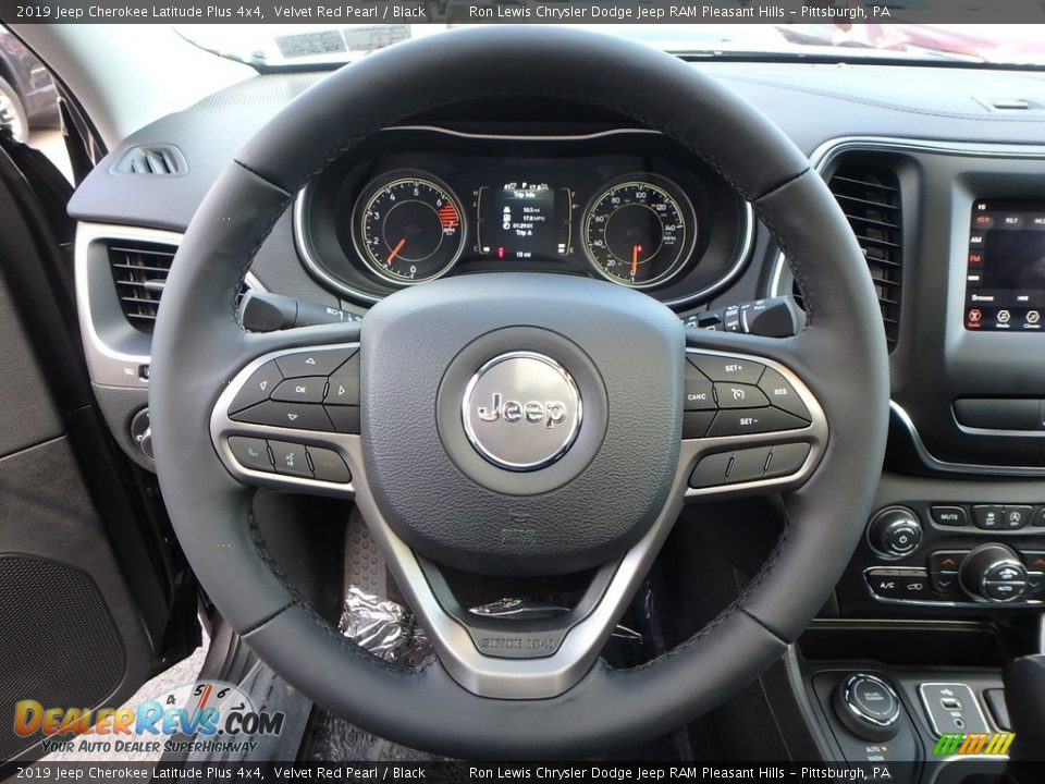 2019 Jeep Cherokee Latitude Plus 4x4 Velvet Red Pearl / Black Photo #20