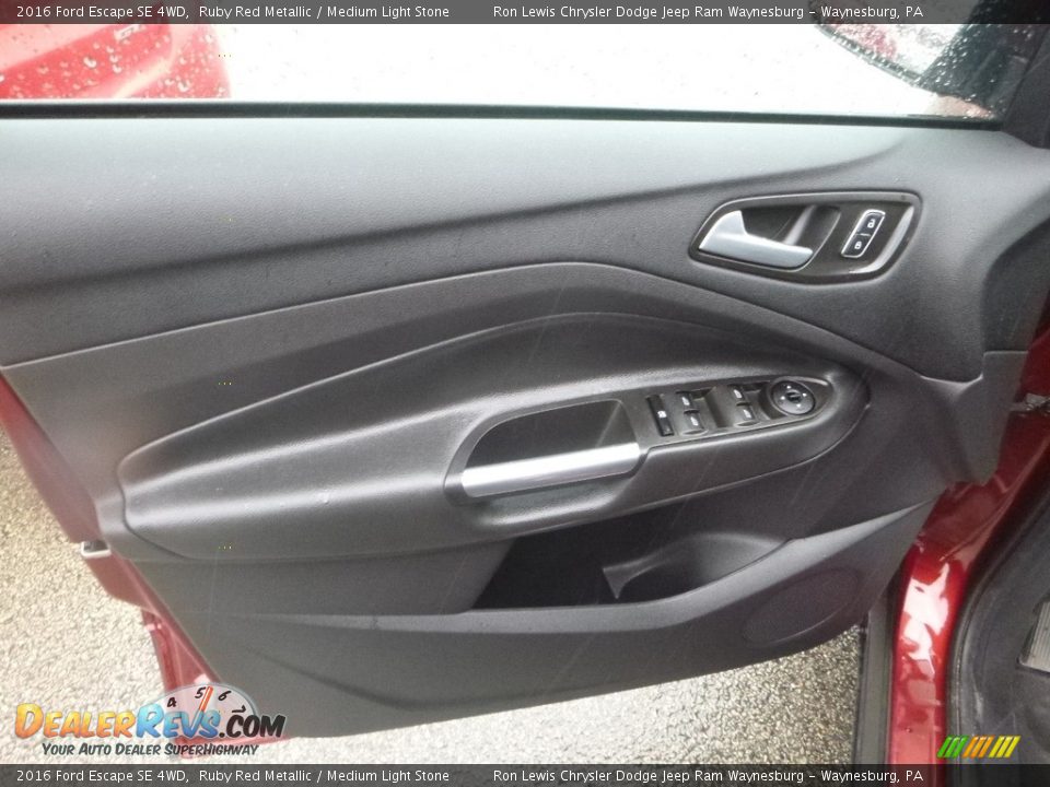 2016 Ford Escape SE 4WD Ruby Red Metallic / Medium Light Stone Photo #14