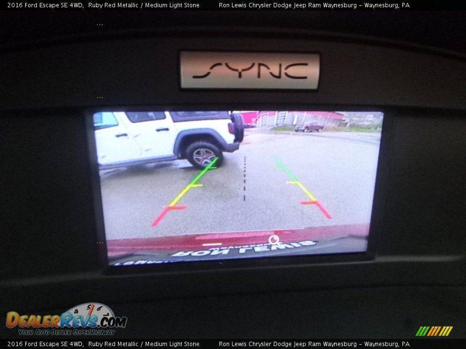 2016 Ford Escape SE 4WD Ruby Red Metallic / Medium Light Stone Photo #18