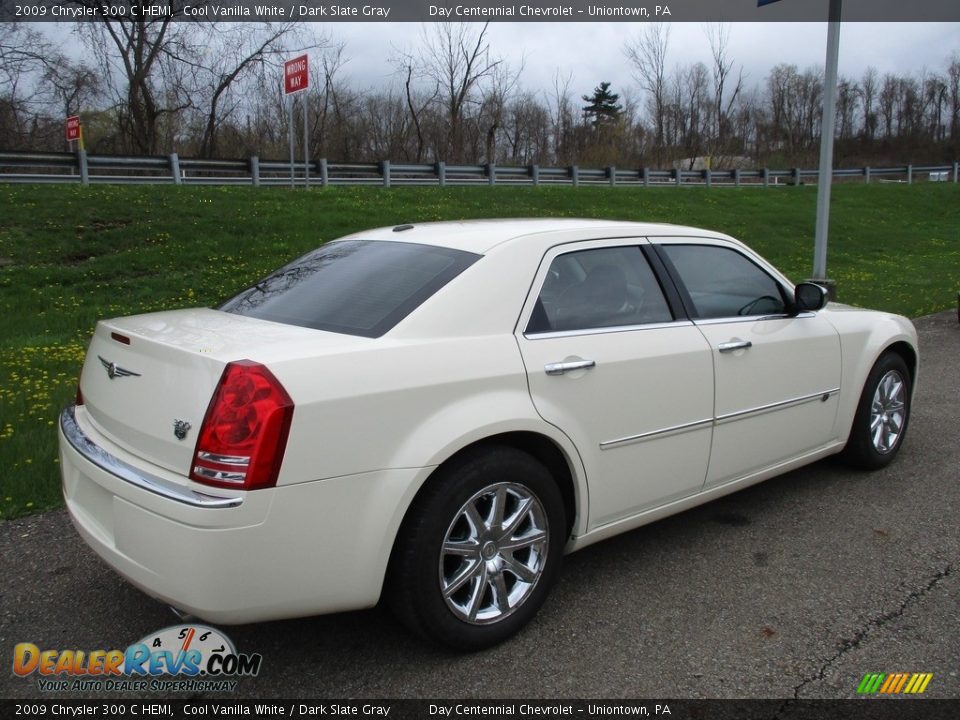 2009 Chrysler 300 C HEMI Cool Vanilla White / Dark Slate Gray Photo #3