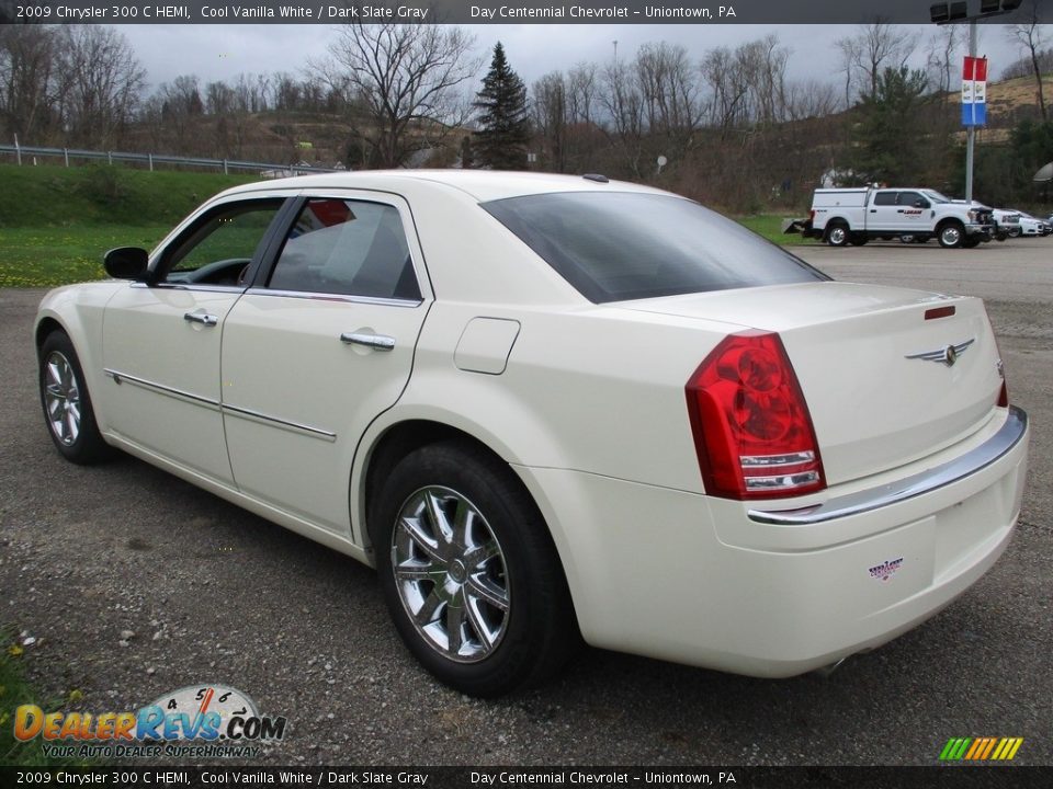 2009 Chrysler 300 C HEMI Cool Vanilla White / Dark Slate Gray Photo #6