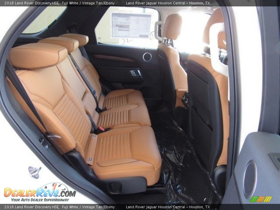 Rear Seat of 2018 Land Rover Discovery HSE Photo #18