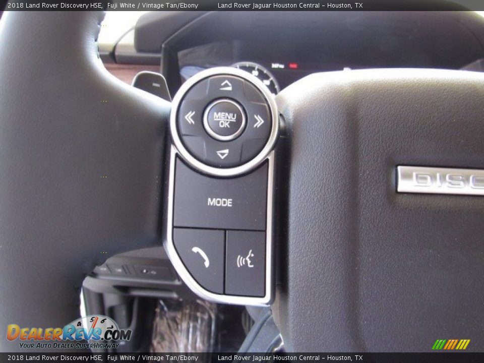Controls of 2018 Land Rover Discovery HSE Photo #29
