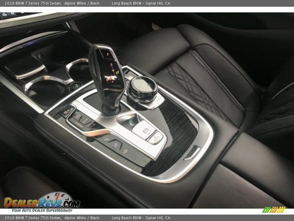 Controls of 2019 BMW 7 Series 750i Sedan Photo #7