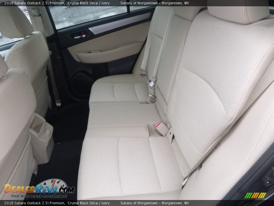 2018 Subaru Outback 2.5i Premium Crystal Black Silica / Ivory Photo #13