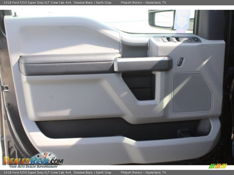 2018 Ford F250 Super Duty XLT Crew Cab 4x4 Shadow Black / Earth Gray Photo #12