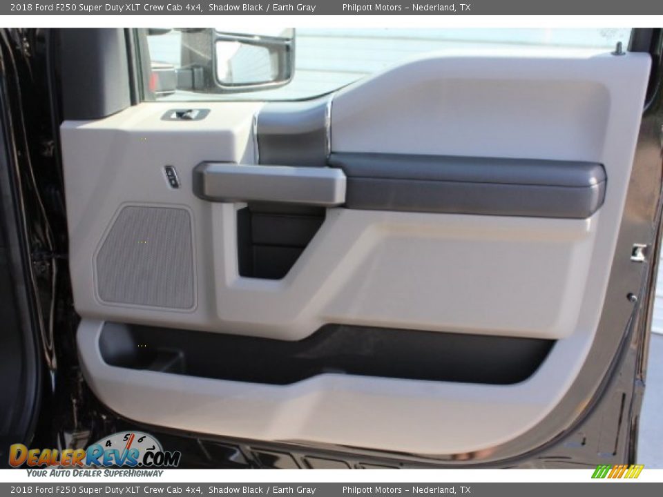 2018 Ford F250 Super Duty XLT Crew Cab 4x4 Shadow Black / Earth Gray Photo #31